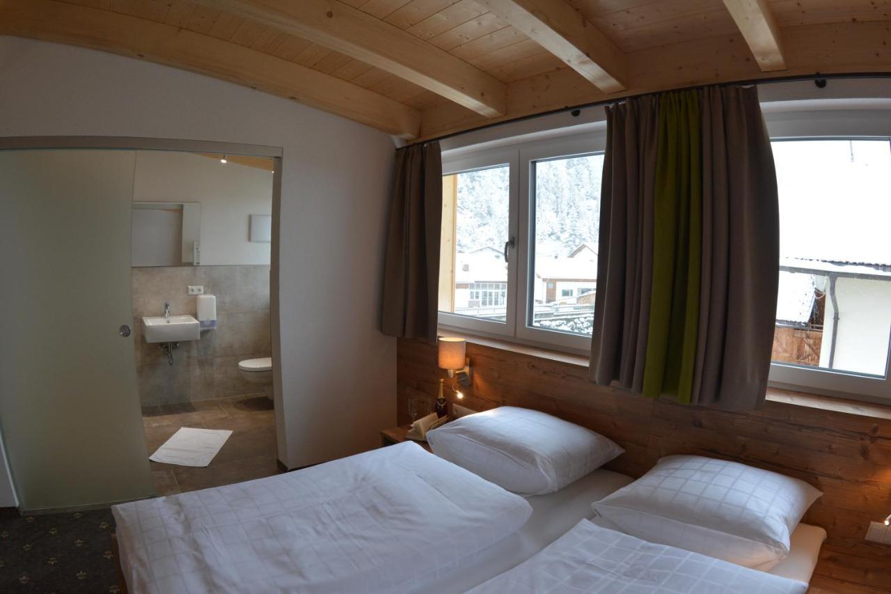 Pension Alpenblick Steeg Exteriör bild