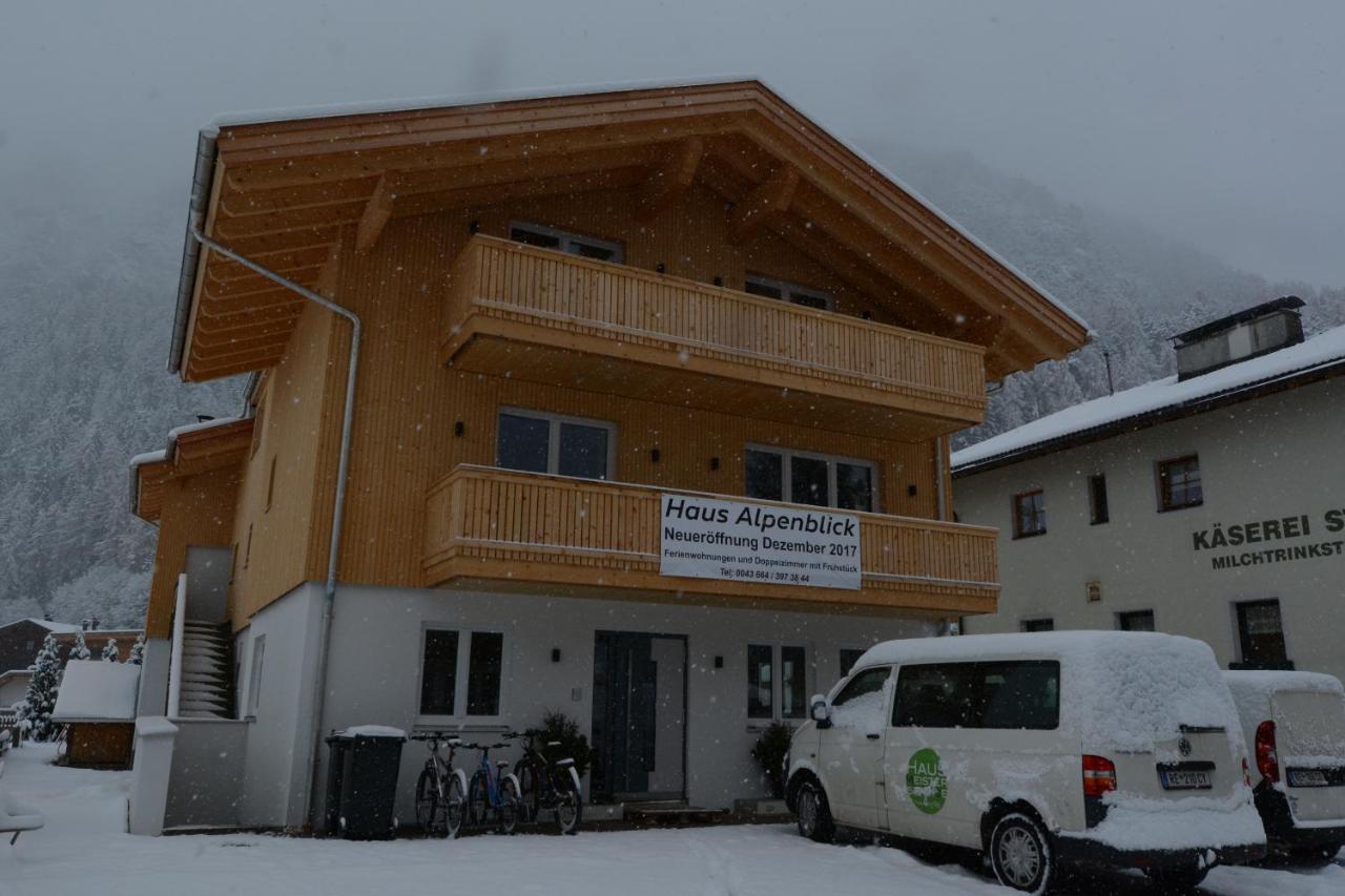 Pension Alpenblick Steeg Exteriör bild